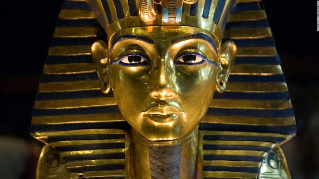 Tutankhamun  Statue Up For Sale