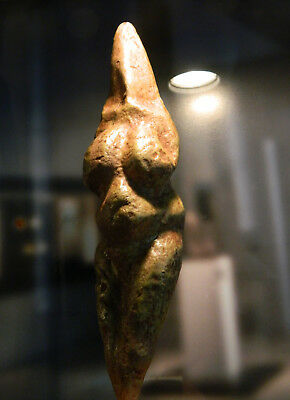 women representations in the ancient iconography