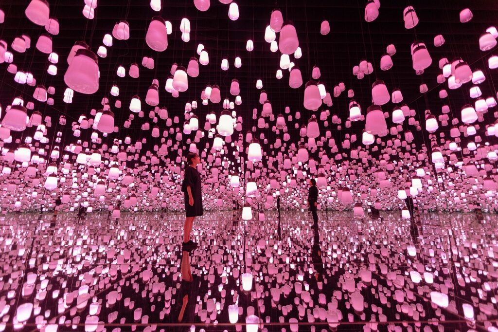 Discovering Installation Art