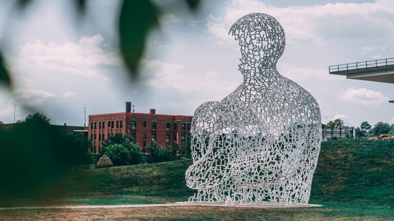 Exterior design and outdoor sculptures
