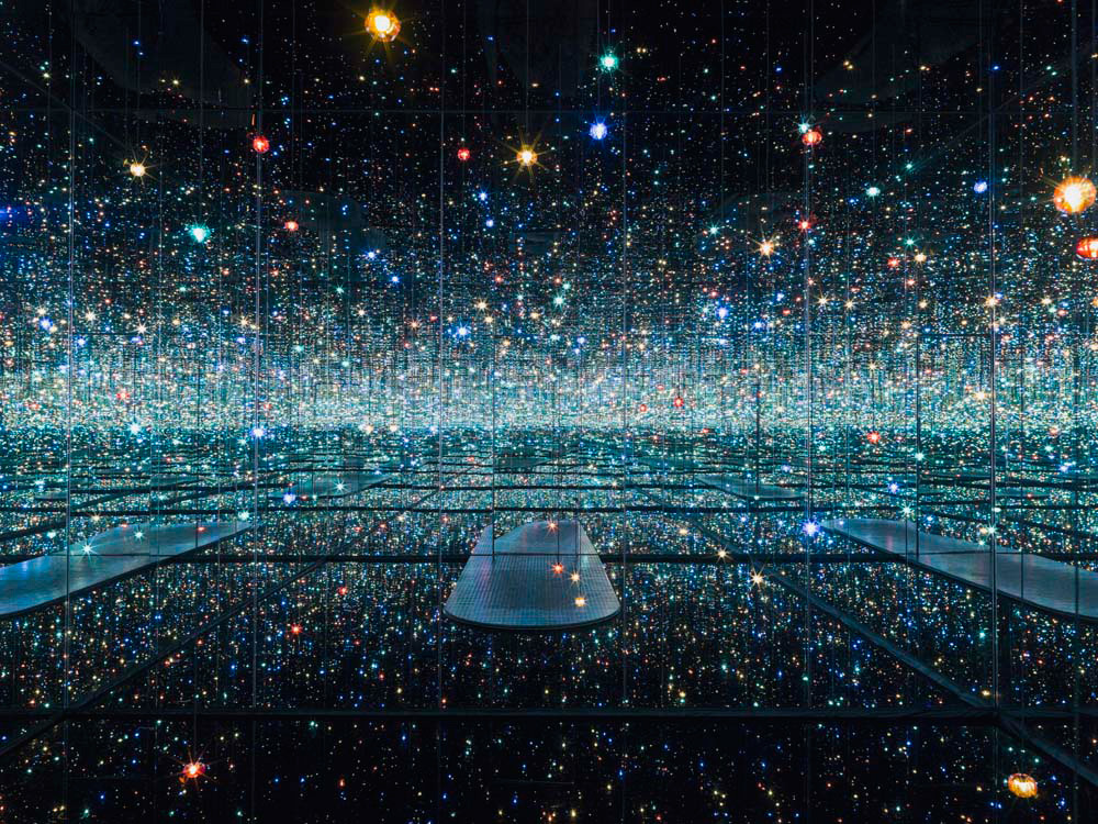 infinity mirror rooms
